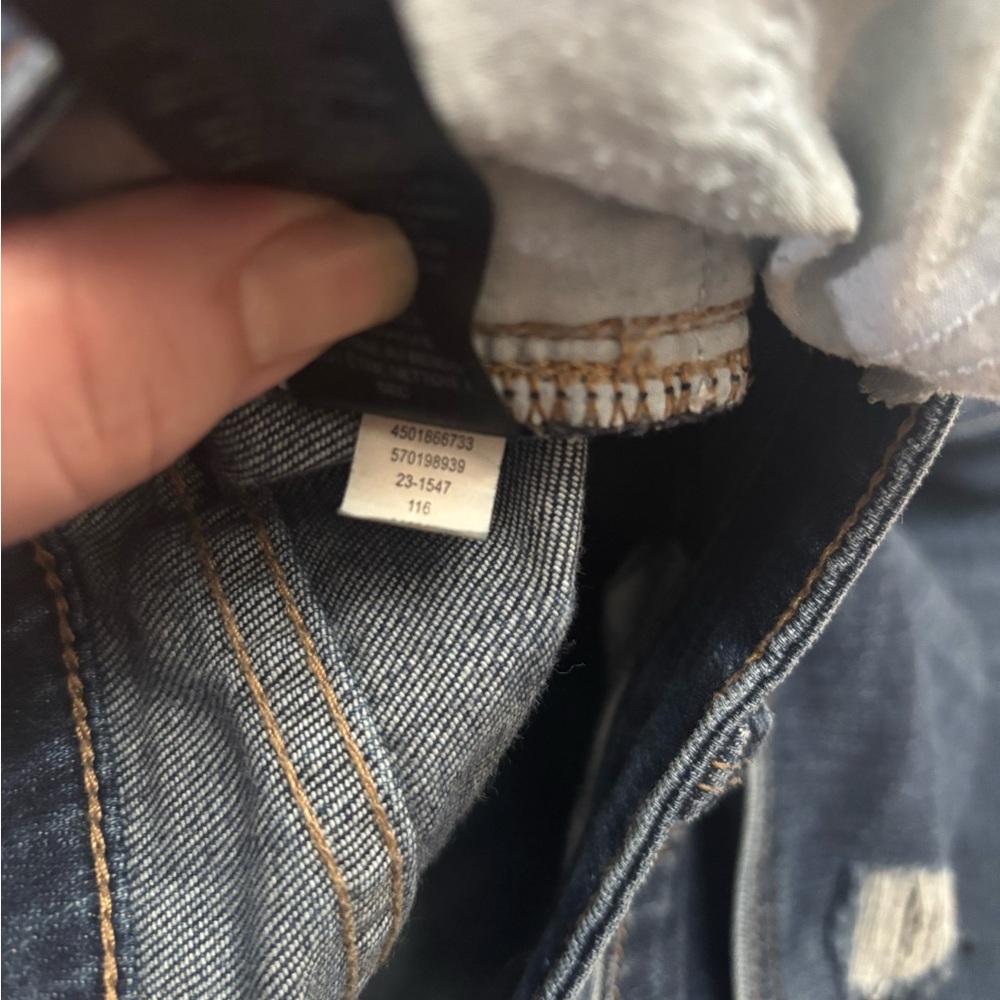 White House Black Market "Girlfriend" style denim jeans in size 4. - Picture 11 of 12